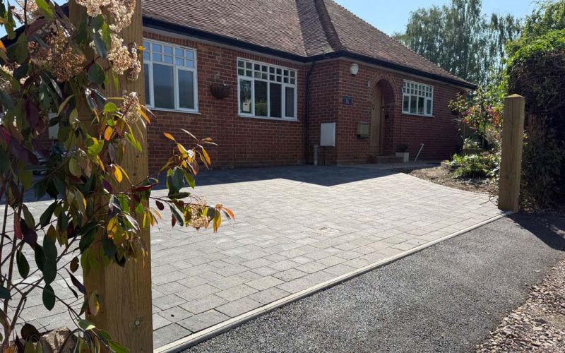Driveway in Leatherhead