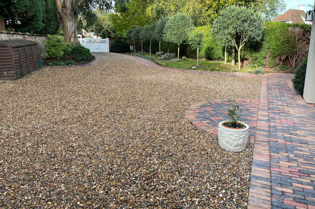 Block paving and gravel driveway 